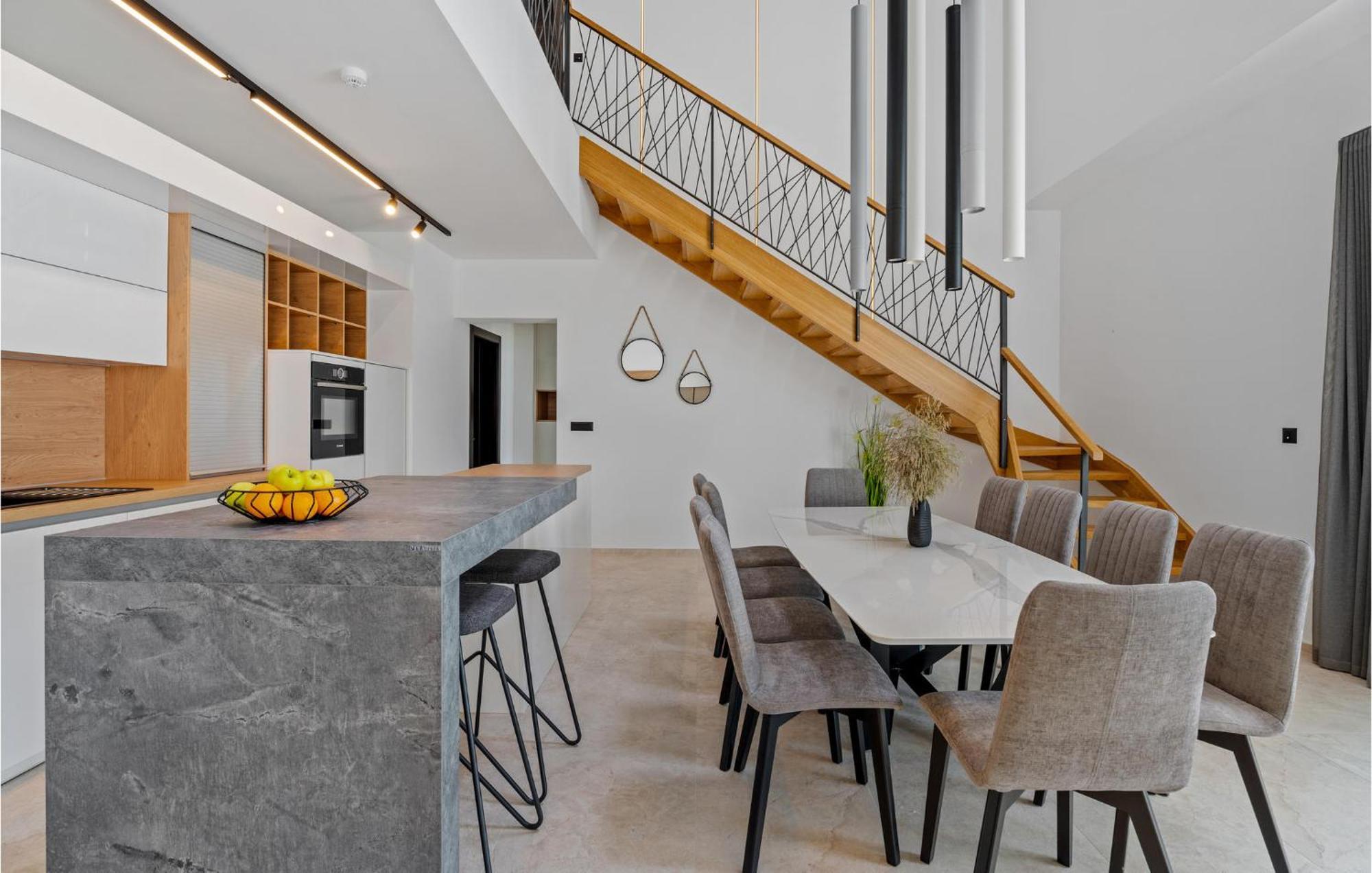 Beautiful Home In Omis With Kitchen Exterior photo